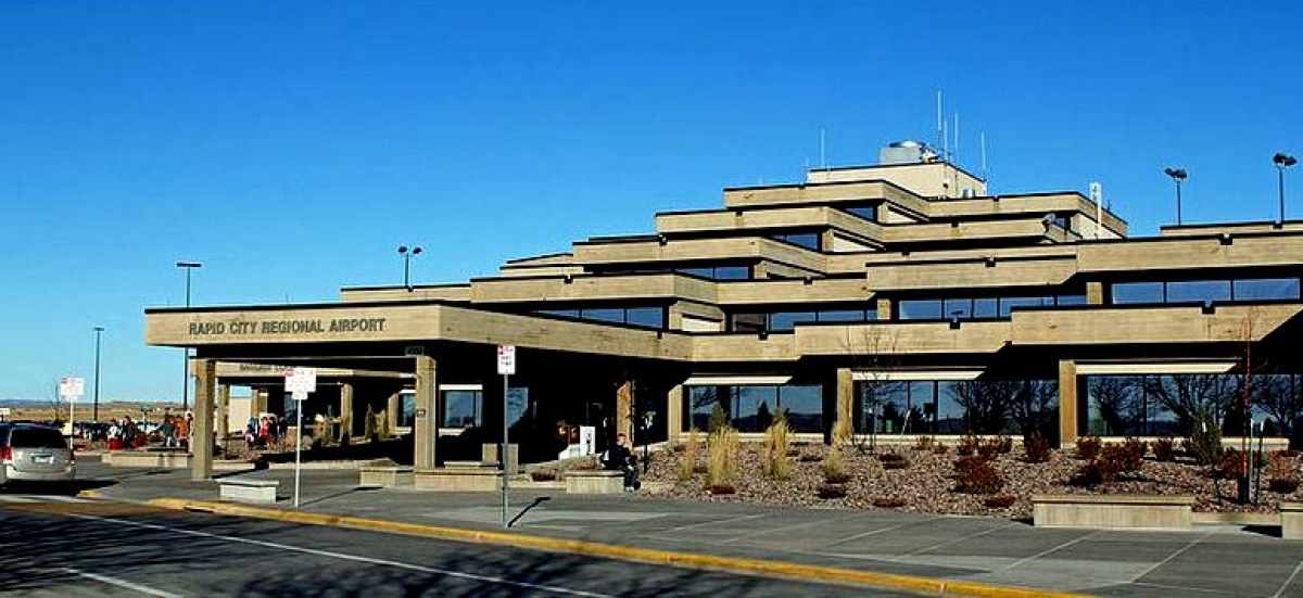 parking rates at rapid city regional airport