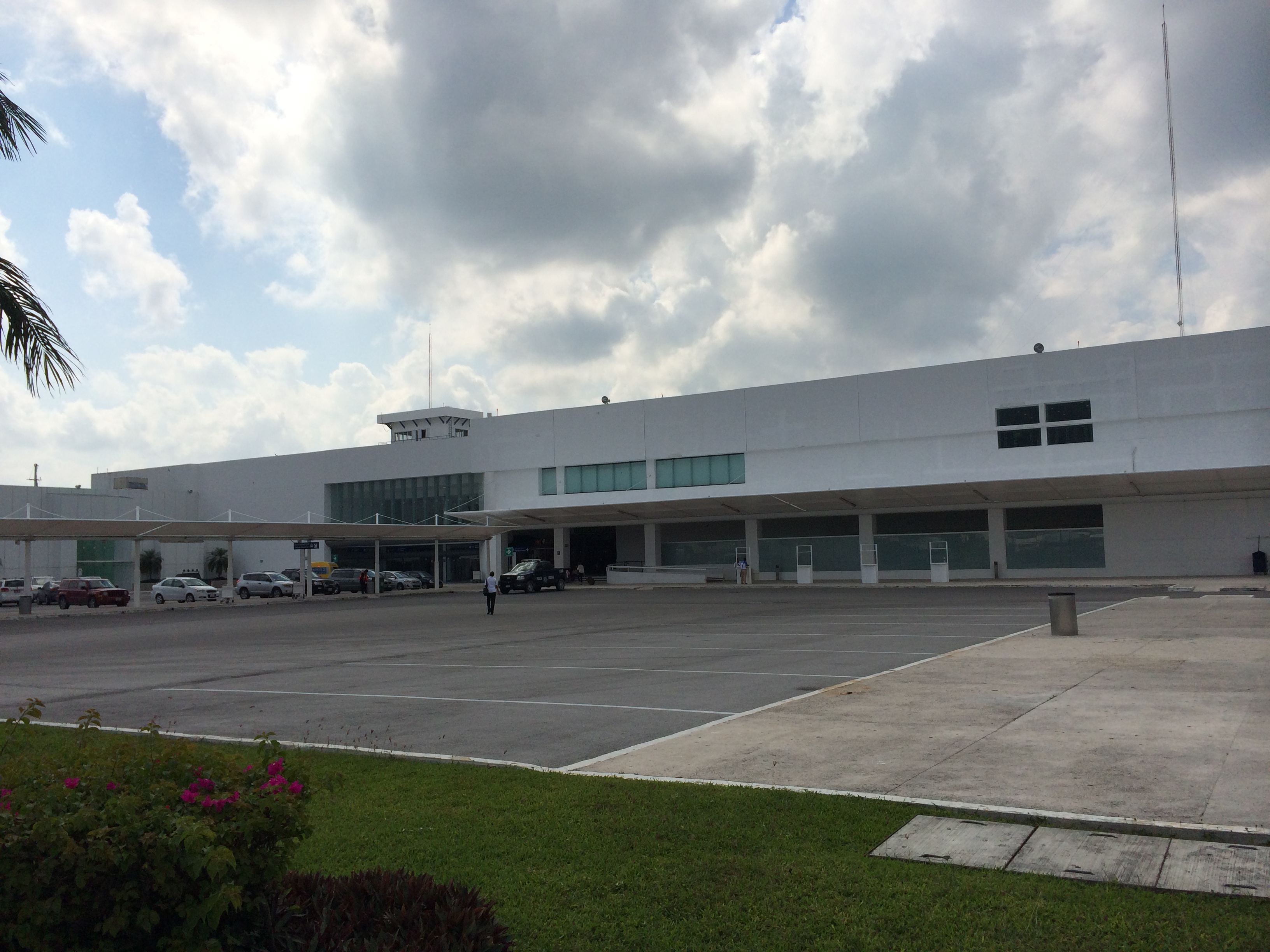 cancun private airport