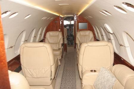 N63YM Hawker 800XP — Central Jets